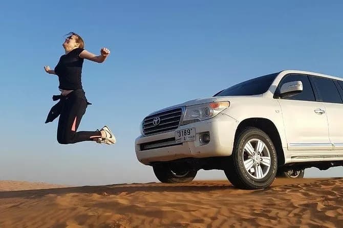 Dubai Sunset Desert Safari With BBQ Dinner - Image 17