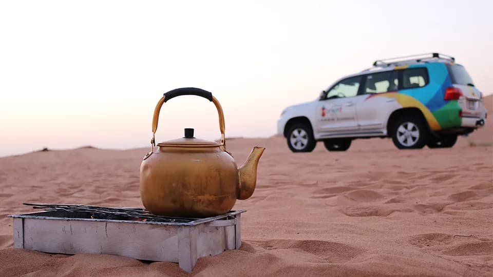 Sunrise and Wildlife Experience in the Desert - Image 1